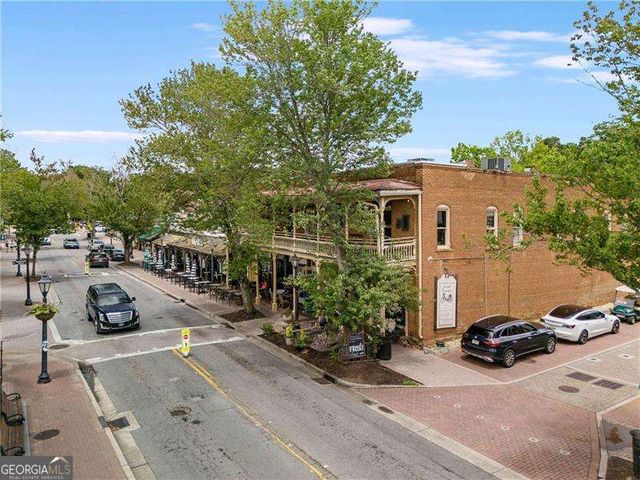 245 Plantation Way, Roswell, GA 30075