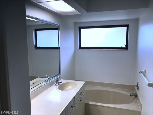 1200 Ludlam CT, Marco Island, FL 34145