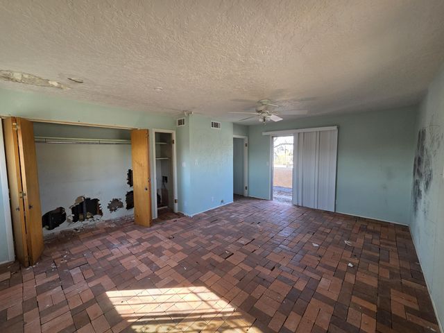 8110 Robin Avenue NE, Albuquerque, NM 87110