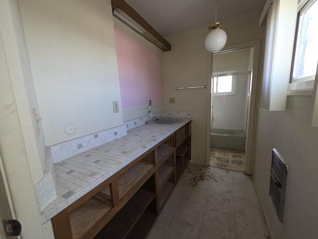 8110 Robin Avenue NE, Albuquerque, NM 87110