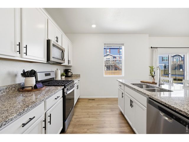 6807 Gateway Crossing St, Wellington, CO 80549