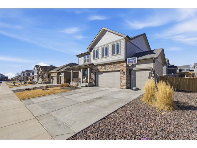 6807 Gateway Crossing St, Wellington, CO 80549
