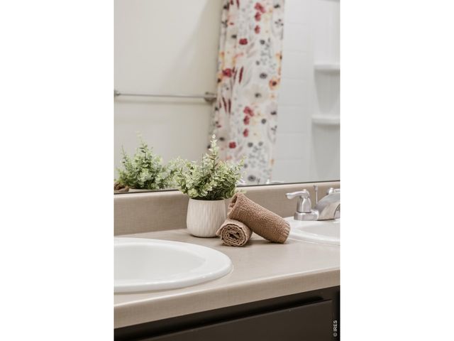 6807 Gateway Crossing St, Wellington, CO 80549