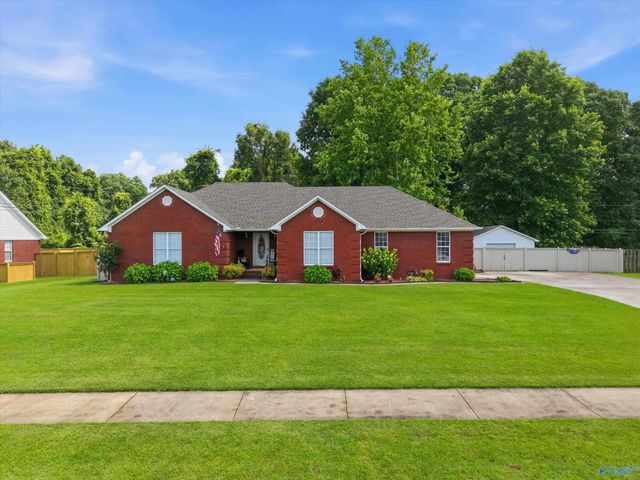 1810 Lillian Drive, Athens, AL 35611