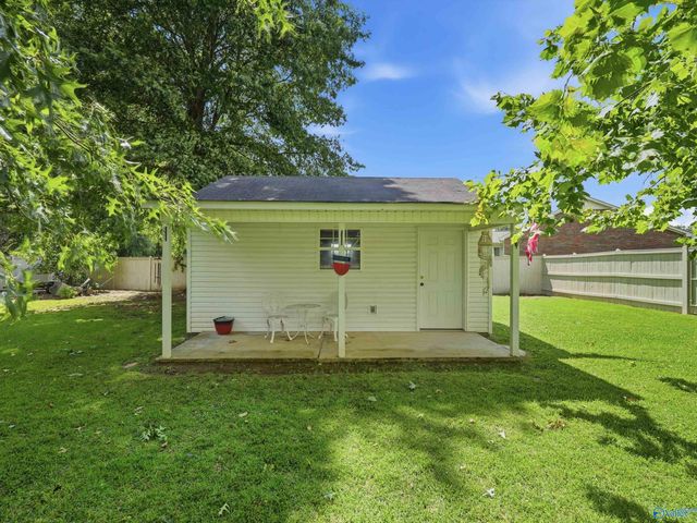 1810 Lillian Drive, Athens, AL 35611