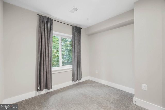 2620 HOLLY DR, Fort Washington, MD 20744
