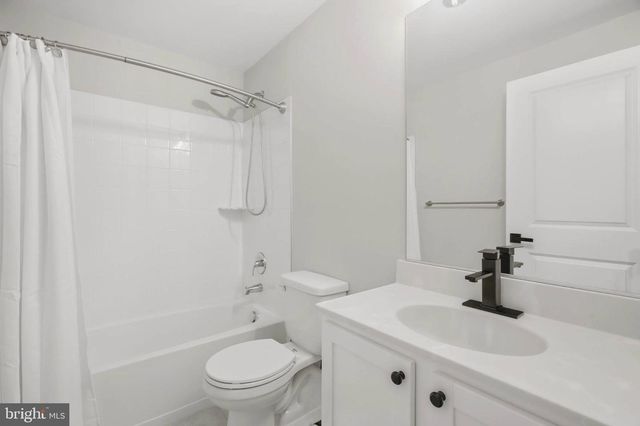 2620 HOLLY DR, Fort Washington, MD 20744