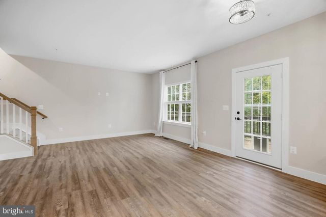 2620 HOLLY DR, Fort Washington, MD 20744
