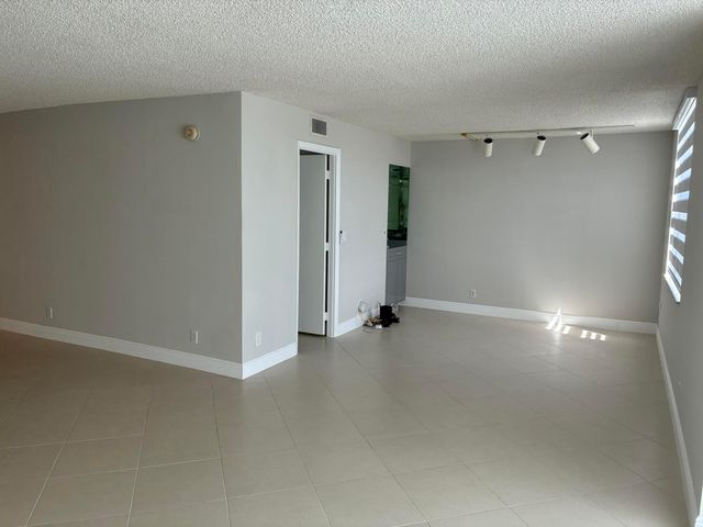 6200 NW 2nd Avenue, Boca Raton, FL 33487