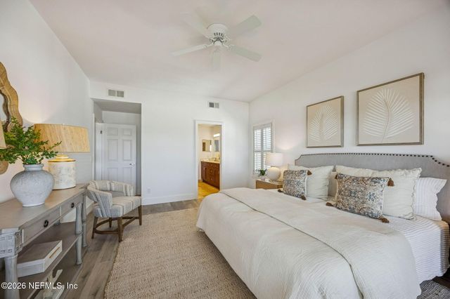 701 BEACH Avenue 301, Atlantic Beach, FL 32233