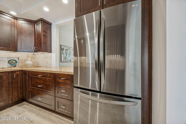 701 BEACH Avenue 301, Atlantic Beach, FL 32233