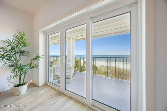 701 BEACH Avenue 301, Atlantic Beach, FL 32233