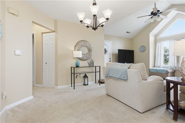 132 Sedeca Dr, North Strabane, PA 15317