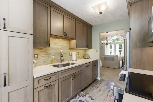 132 Sedeca Dr, North Strabane, PA 15317