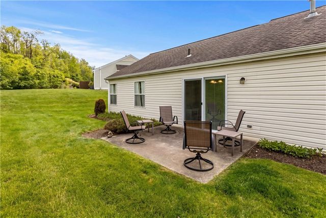 132 Sedeca Dr, North Strabane, PA 15317