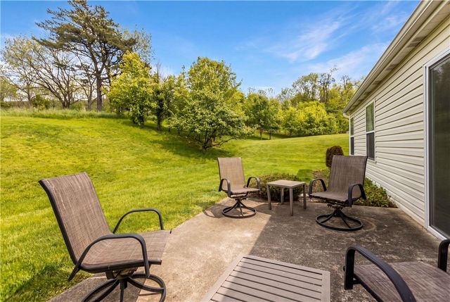 132 Sedeca Dr, North Strabane, PA 15317