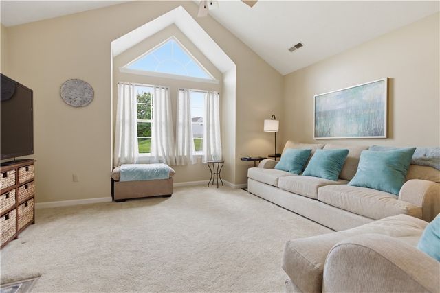 132 Sedeca Dr, North Strabane, PA 15317