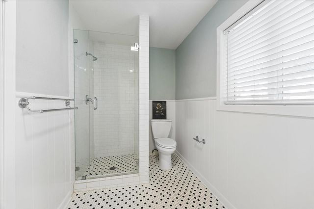 5242 Beechnut Street, Houston, TX 77096