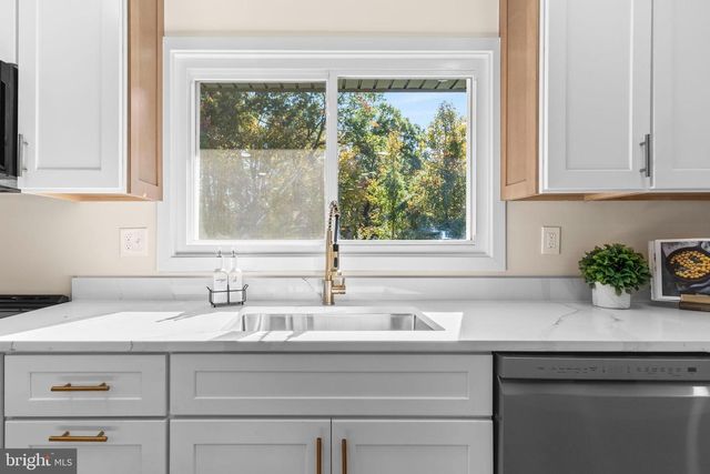 719 MANNING RD E, Accokeek, MD 20607