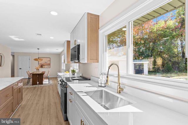 719 MANNING RD E, Accokeek, MD 20607