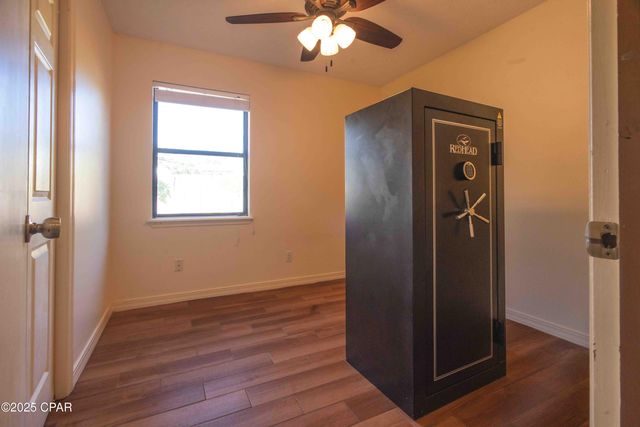 585 Lagoon Oaks Drive, Panama City, FL 32408