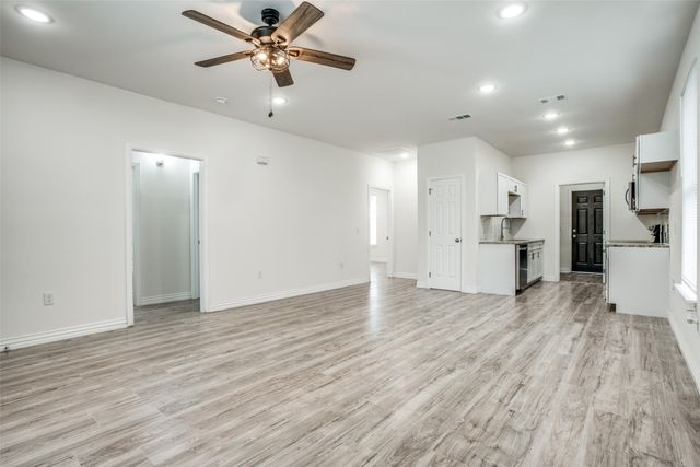 116 Navajo Drive, Mabank, TX 75156