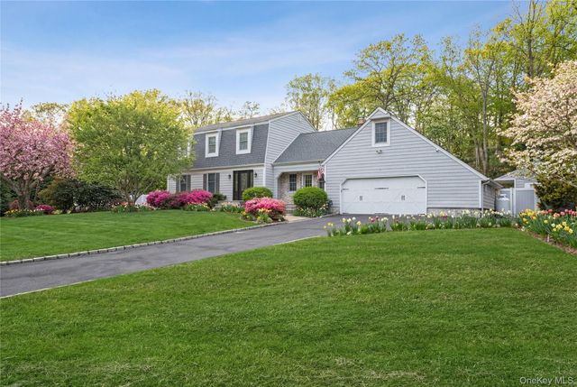 59 Linda Lane W, Riverhead, NY 11901