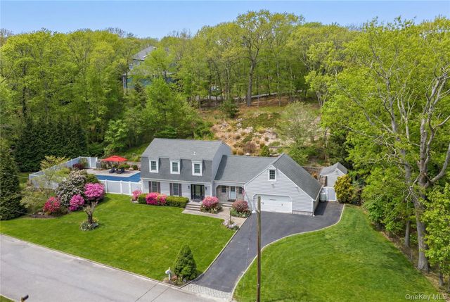 59 Linda Lane W, Riverhead, NY 11901