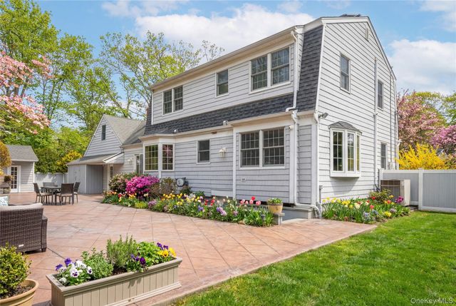 59 Linda Lane W, Riverhead, NY 11901