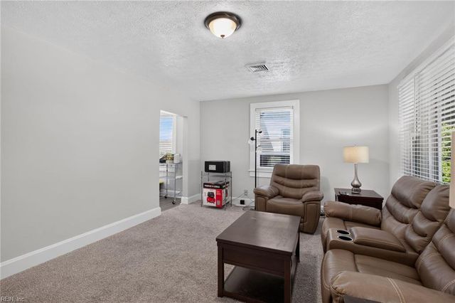 946 Douglas AVE, Portsmouth, VA 23707