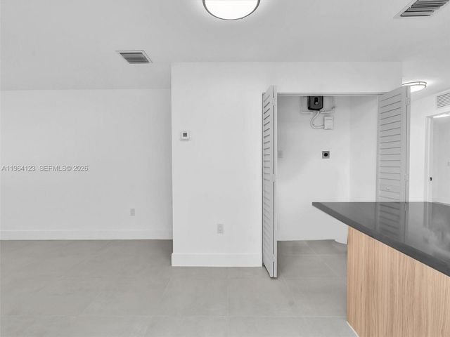 1836 NW 63rd St, Miami, FL 33147