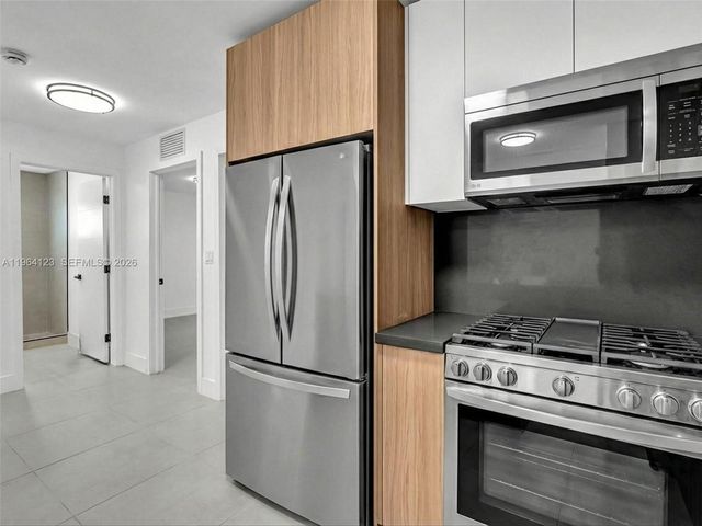 1836 NW 63rd St, Miami, FL 33147