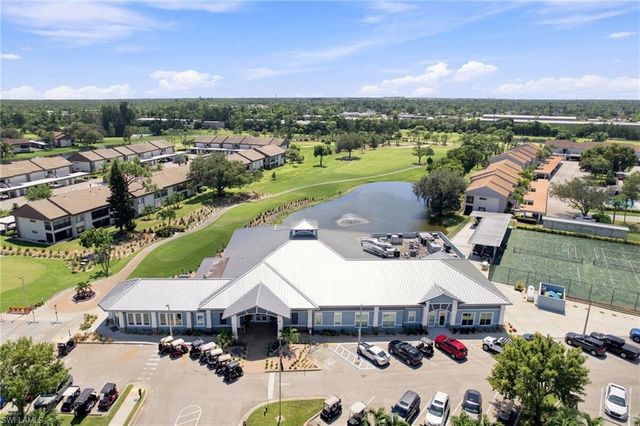 5585 Trailwinds DR 324, Fort Myers, FL 33907