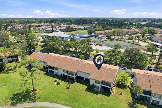 5585 Trailwinds DR 324, Fort Myers, FL 33907