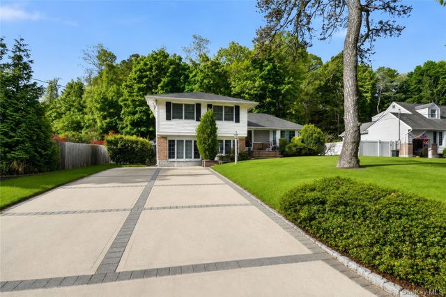 74 Cornell Drive, Smithtown, NY 11787