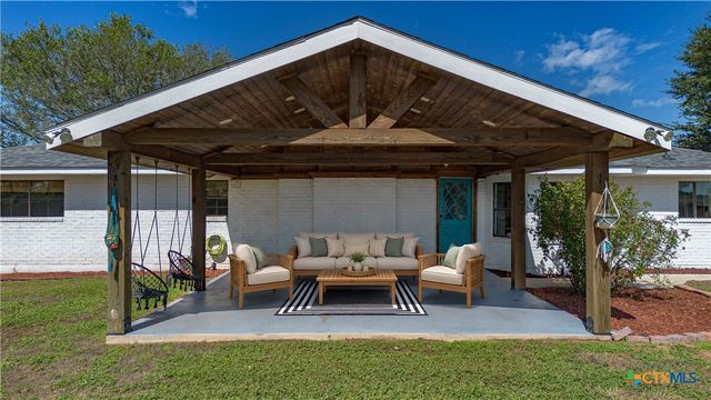 555 Fm 477, Seguin, TX 78155