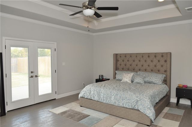 3212 Ashville Path, Bryan, TX 77808