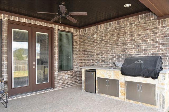 3212 Ashville Path, Bryan, TX 77808