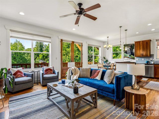 14 Sunset Drive, Asheville, NC 28804