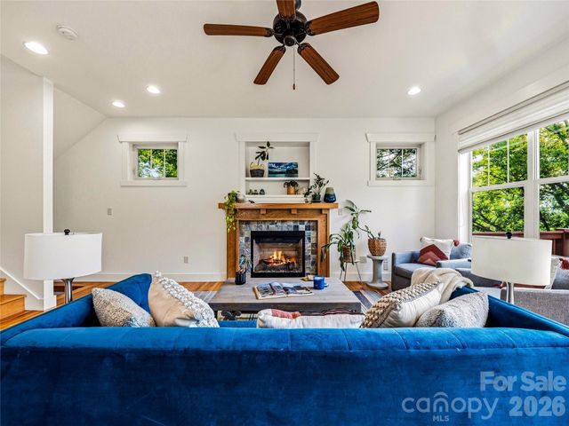 14 Sunset Drive, Asheville, NC 28804
