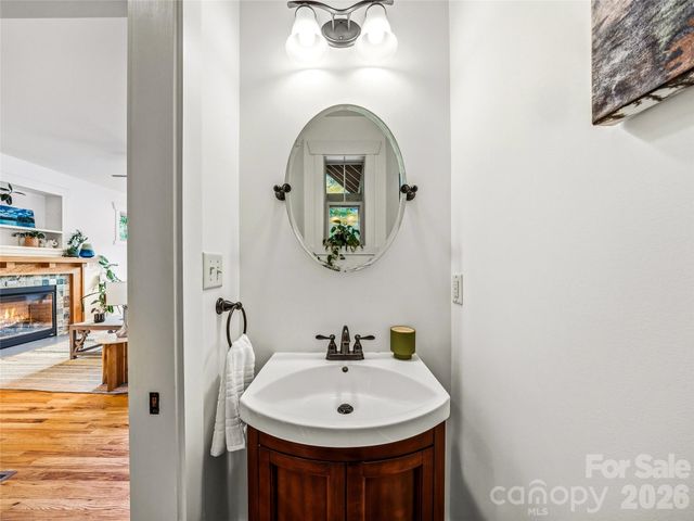 14 Sunset Drive, Asheville, NC 28804
