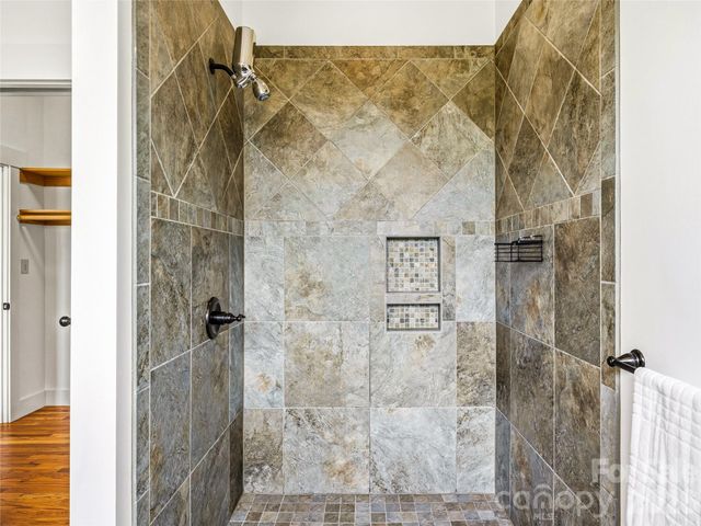 14 Sunset Drive, Asheville, NC 28804