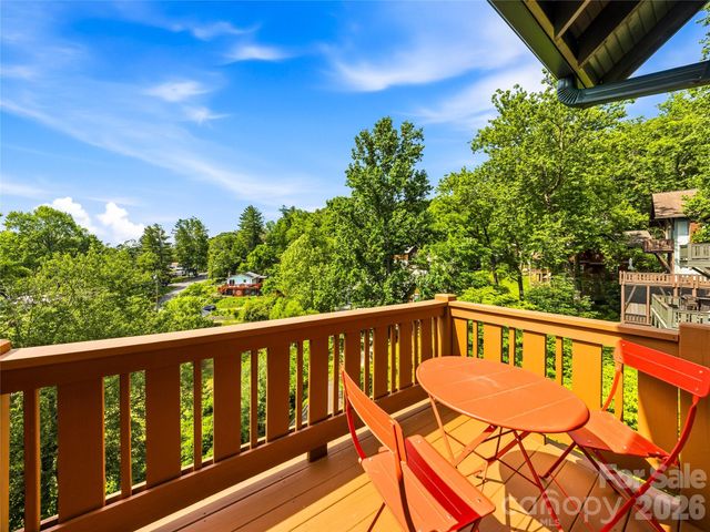 14 Sunset Drive, Asheville, NC 28804
