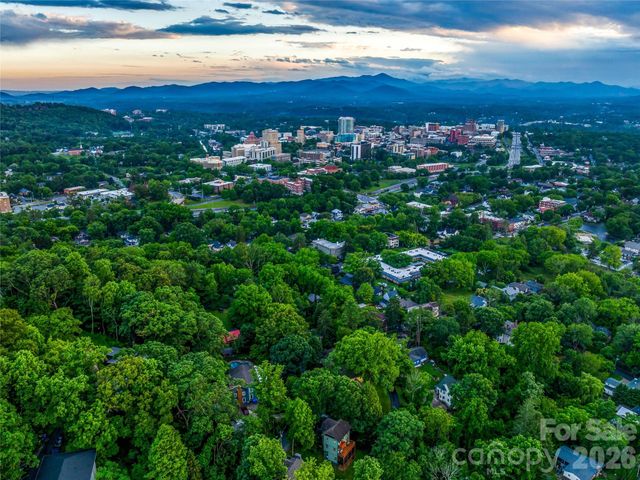 14 Sunset Drive, Asheville, NC 28804