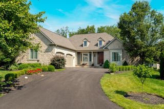 6050 Whitney Woods Court, Columbus, OH 43213