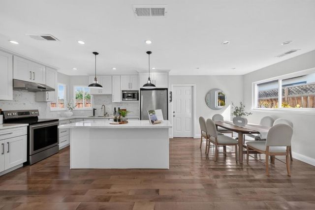 160 Gilbert Avenue, Santa Clara, CA 95051