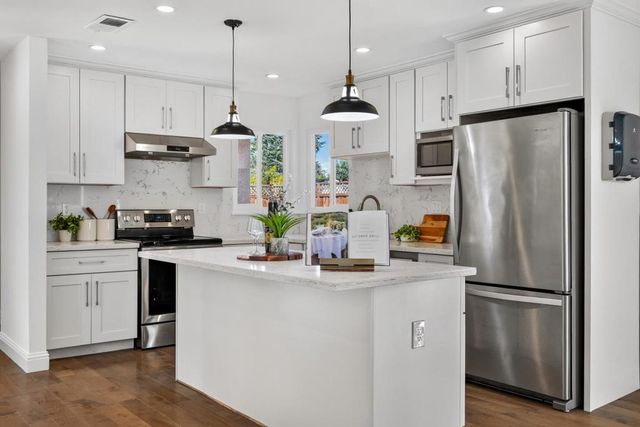 160 Gilbert Avenue, Santa Clara, CA 95051