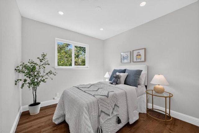 160 Gilbert Avenue, Santa Clara, CA 95051