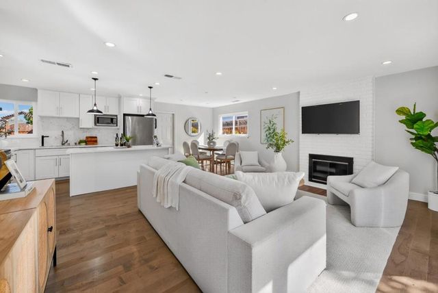 160 Gilbert Avenue, Santa Clara, CA 95051
