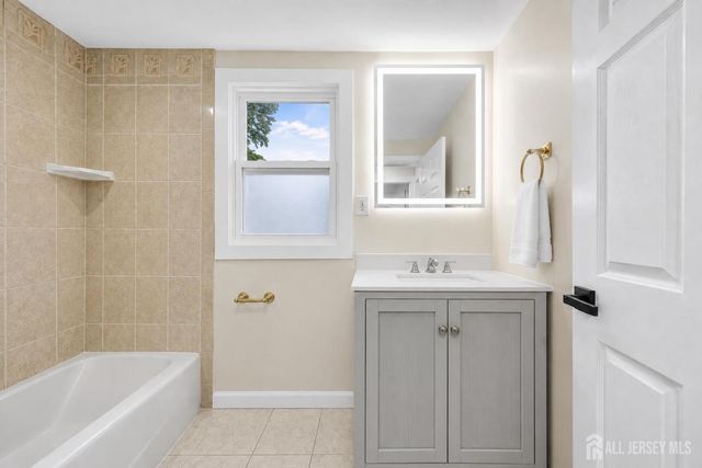 16 Lincoln Avenue, East Brunswick, NJ 08816